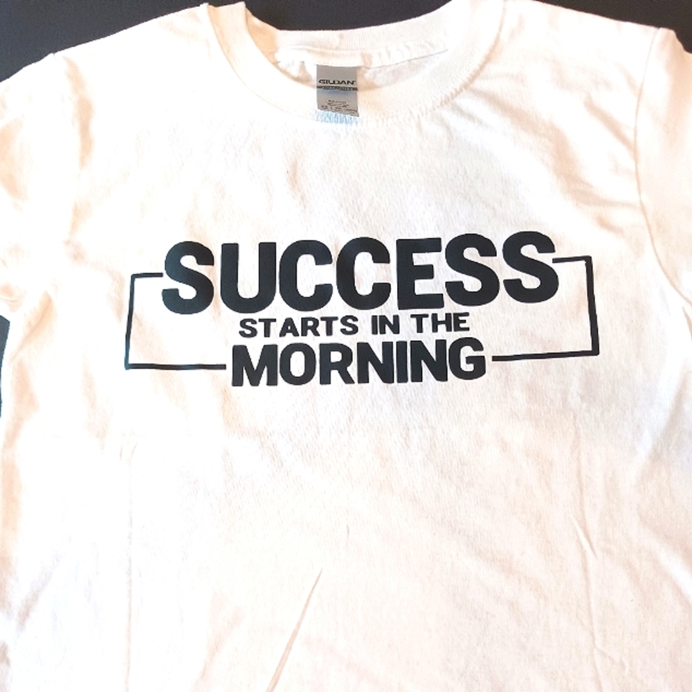 NWOT Gildan Print Success Short Sleeve White Unisex T-Shirt Extra Small Youth